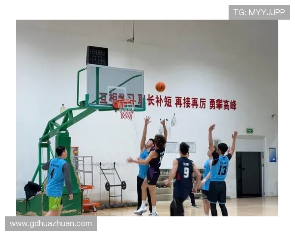 以篮球为核心探索团队合作与个人拼搏精神在现代体育文化中的深远影响